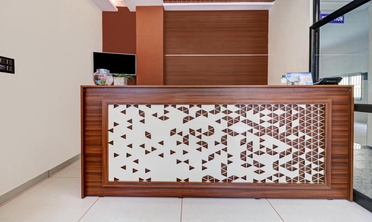 Hotel Nrm Residency Mysore Buitenkant foto