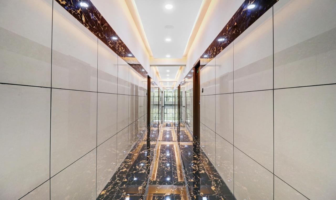 Hotel Nrm Residency Mysore Buitenkant foto