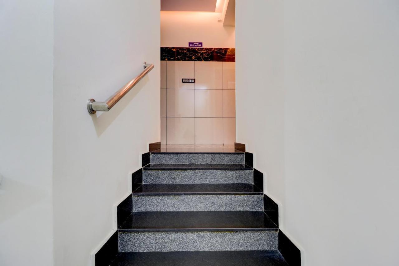 Hotel Nrm Residency Mysore Buitenkant foto